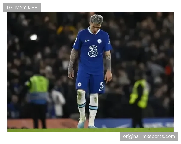 恩佐与德容中场推进能力的差距体现在哪些关键维度